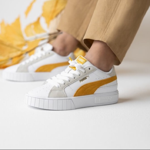 Puma Shoes - Like new 6 1/2 suede pumas